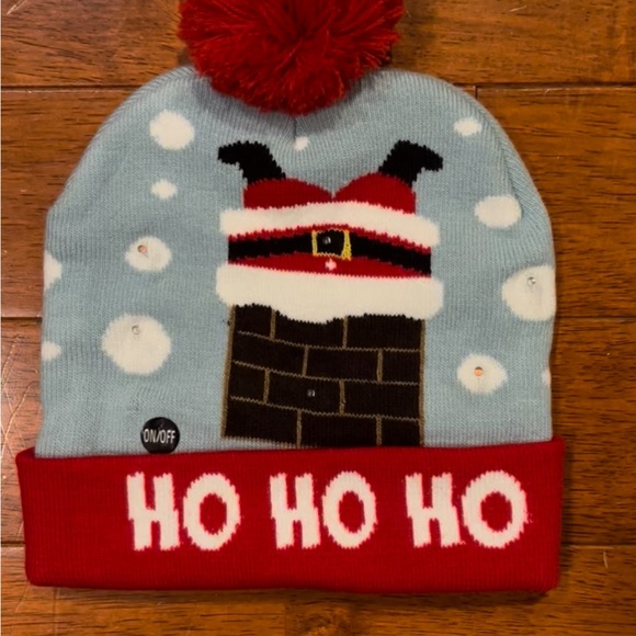 Light Up Soft knit  Holiday Toque - Picture 1 of 5
